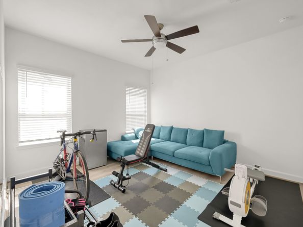 1607 Regents Gate Road, Houston TX 77055