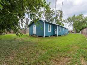 6228 Trescon Drive, Houston TX 77048