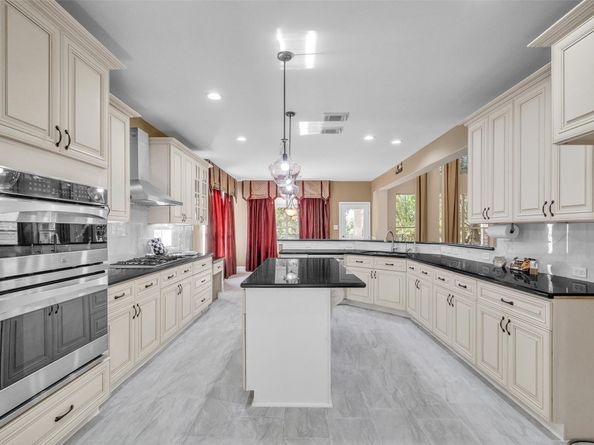 5303 Riverstone Crossing Drive, Sugar Land TX 77479