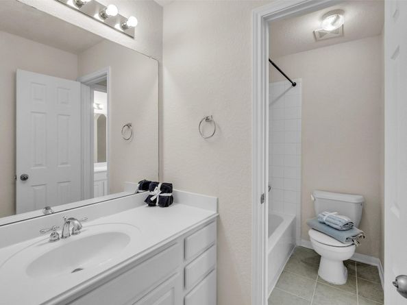 5303 Riverstone Crossing Drive, Sugar Land TX 77479