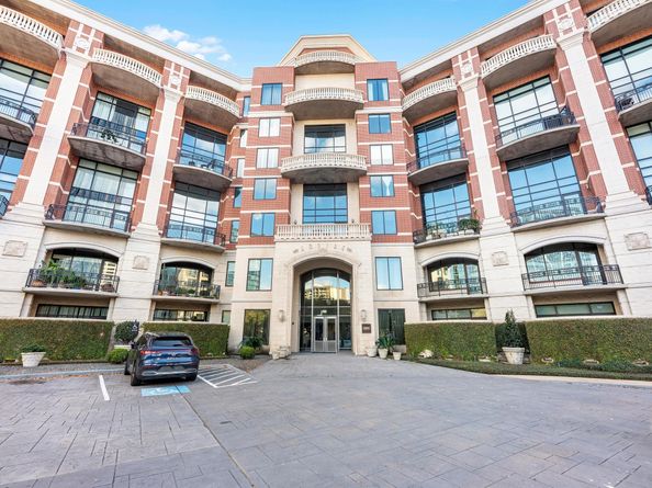 5005 Hidalgo Street Street 613, Houston TX 77056