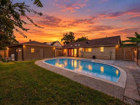 12302 Meadowdale Drive, Meadows Place TX 77477