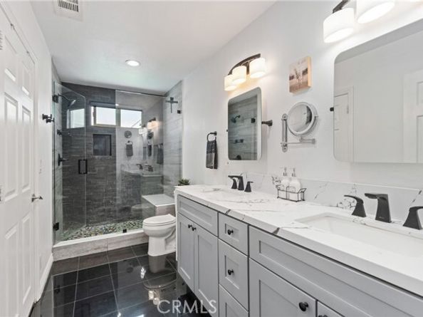 8521 Gloria Avenue, North Hills (los Angeles) CA 91343