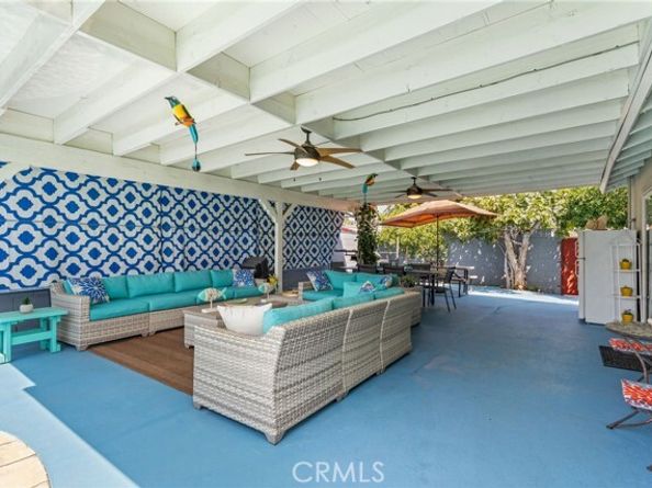 8521 Gloria Avenue, North Hills (los Angeles) CA 91343