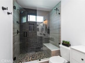 8521 Gloria Avenue, North Hills (los Angeles) CA 91343