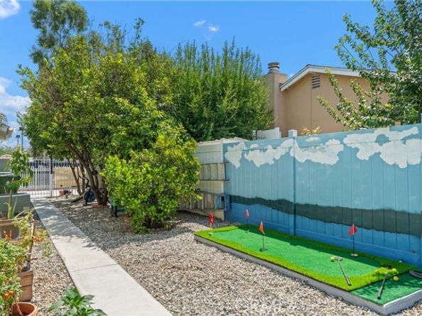 8521 Gloria Avenue, North Hills (los Angeles) CA 91343