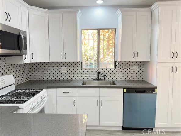 696 E 51st Street, Los Angeles CA 90011