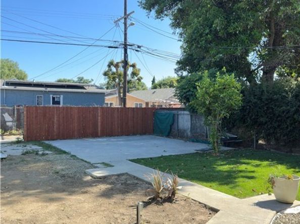 696 E 51st Street, Los Angeles CA 90011