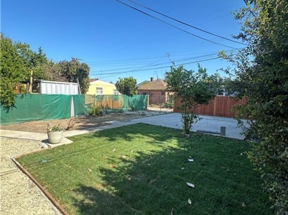 696 E 51st Street, Los Angeles CA 90011