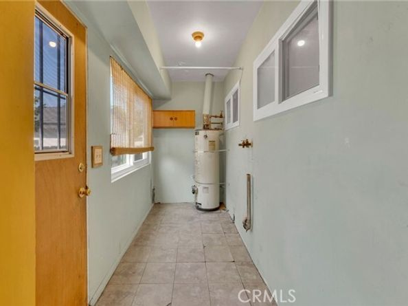 279 N 11th Avenue, Upland CA 91786