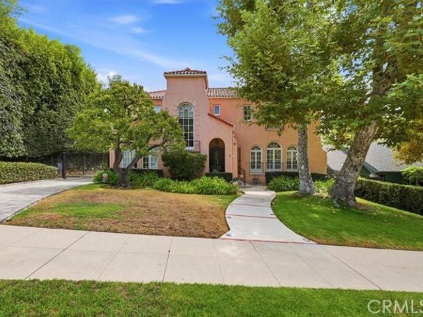 2240 N Berendo, Los Angeles CA 90027