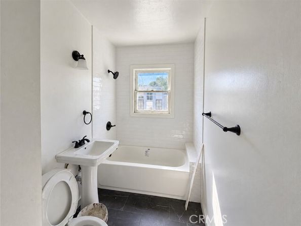 1306 W Martin Luther King Jr, Los Angeles CA 90037