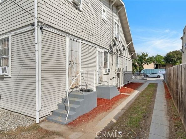 6513 Middleton Street, Huntington Park CA 90255