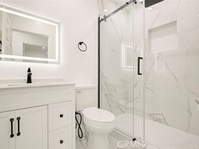 9055 Forbes Avenue, Northridge (los Angeles) CA 91343