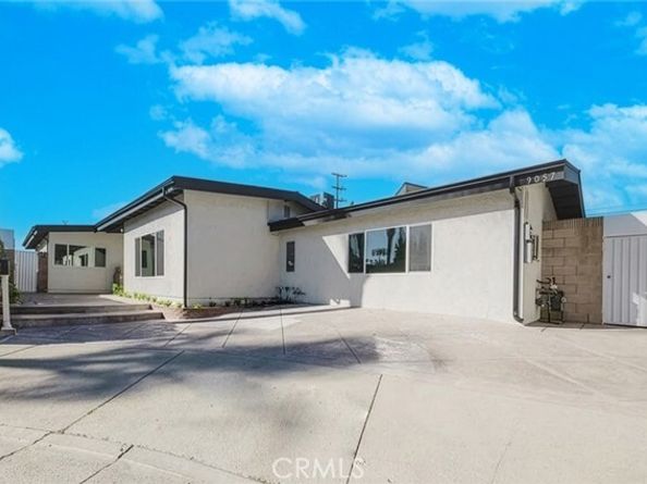 9055 Forbes Avenue, Northridge (los Angeles) CA 91343