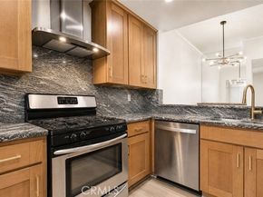 10470 Riverside 102, Toluca Lake (los Angeles) CA 91602