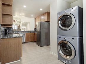 10470 Riverside 102, Toluca Lake (los Angeles) CA 91602