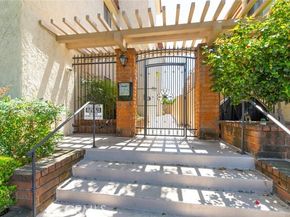 10470 Riverside 102, Toluca Lake (los Angeles) CA 91602