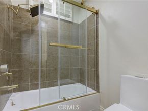 10470 Riverside 102, Toluca Lake (los Angeles) CA 91602