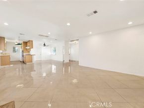 15901 Lassen Street, North Hills (los Angeles) CA 91343