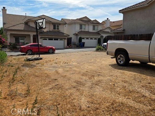 11852 N Birch Grove, Sylmar (los Angeles) CA 91342