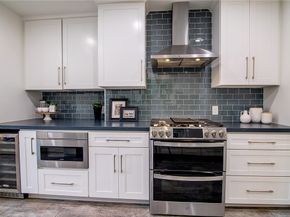 1520 W Riverside Drive, Burbank CA 91506