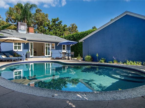 1520 W Riverside Drive, Burbank CA 91506