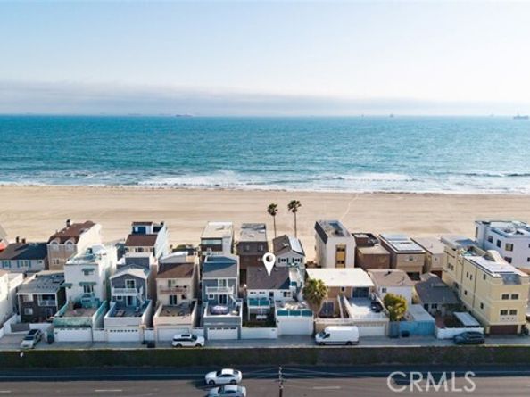 29 Surfside Avenue B, Surfside (seal Beach) CA 90743