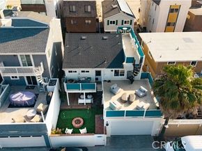 29 Surfside Avenue B, Surfside (seal Beach) CA 90743