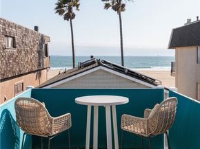 29 Surfside Avenue B, Surfside (seal Beach) CA 90743