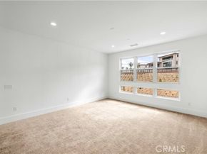 11914 N Churchill Way, Porter Ranch (los Angeles) CA 91326