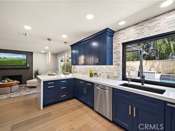 6431 Reubens Drive, Huntington Beach CA 92647
