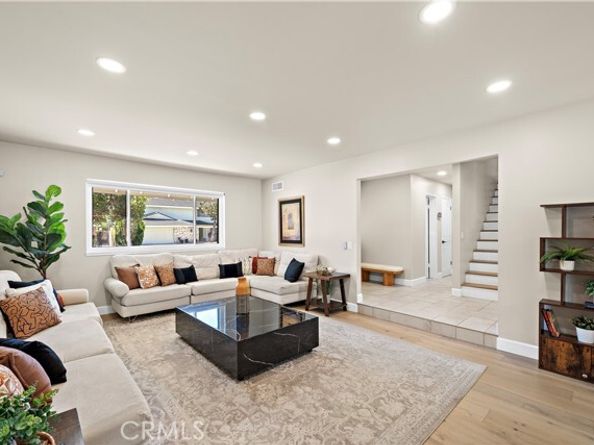 6431 Reubens Drive, Huntington Beach CA 92647