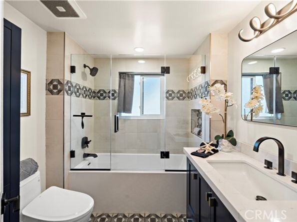 6431 Reubens Drive, Huntington Beach CA 92647