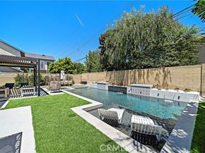 6431 Reubens Drive, Huntington Beach CA 92647