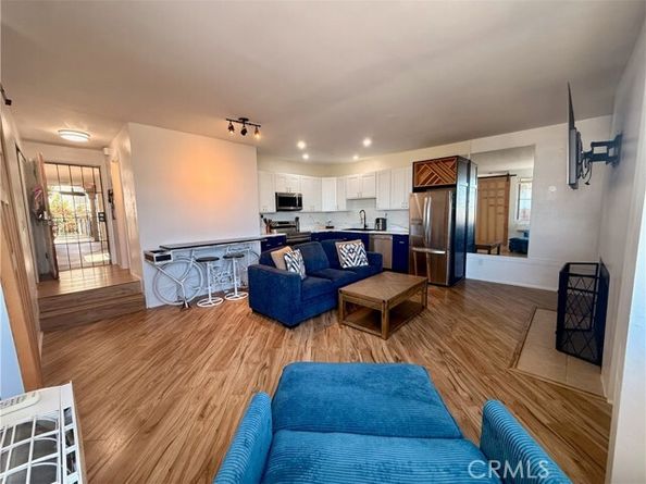 2575 E 19th, Signal Hill CA 90755