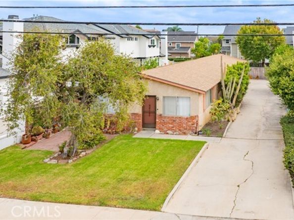 218 E 16th, Costa Mesa CA 92627