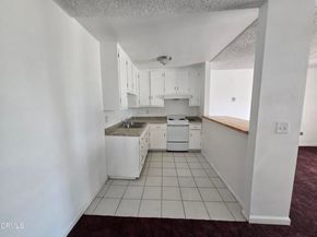 13040 Dronfield 3, Sylmar (los Angeles) CA 91342