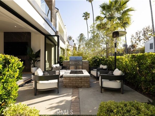 508 Goldenrod Avenue, Corona Del Mar (newport Beach) CA 92625