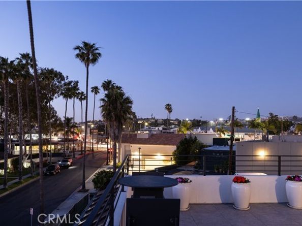 508 Goldenrod Avenue, Corona Del Mar (newport Beach) CA 92625