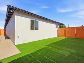 702 Oaklawn Avenue, Chula Vista CA 91910