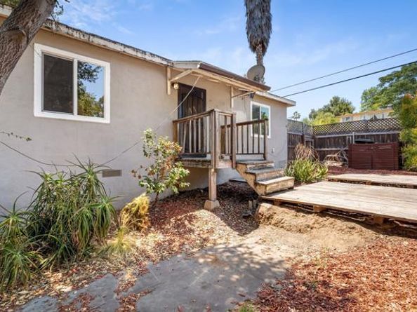406 S Grape St, Escondido CA 92025