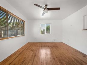 406 S Grape St, Escondido CA 92025