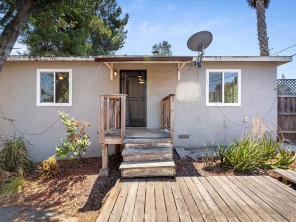 406 S Grape St, Escondido CA 92025
