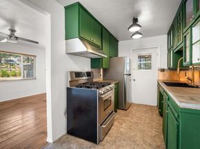 406 S Grape St, Escondido CA 92025