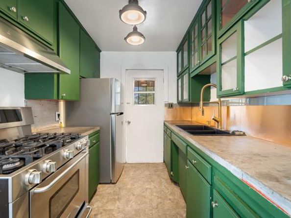 406 S Grape St, Escondido CA 92025