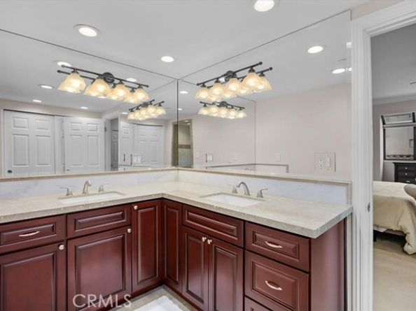 512 Esplanade 303, Redondo Beach CA 90277