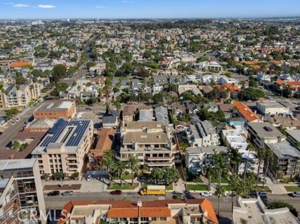 512 Esplanade 303, Redondo Beach CA 90277