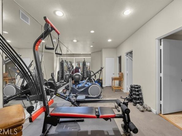 512 Esplanade 303, Redondo Beach CA 90277