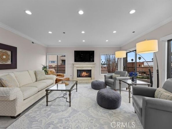 512 Esplanade 303, Redondo Beach CA 90277